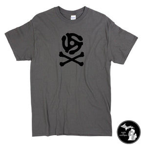Jollyroger LP Adapter T-Shirt - Vinyl Records - Turntable - Records - LP - Music - Stereo - Pirate