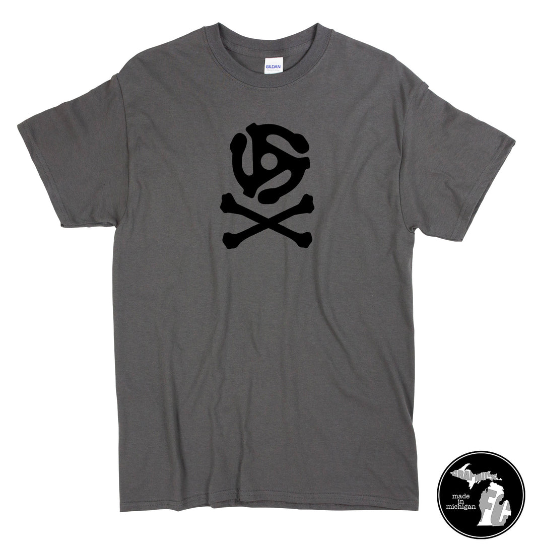 Jollyroger LP Adapter T-Shirt - Vinyl Records - Turntable - Records - LP - Music - Stereo - Pirate
